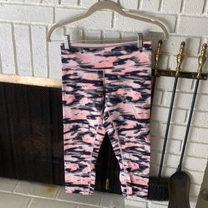 Lululemon leggings camo color pink grey and black size 4